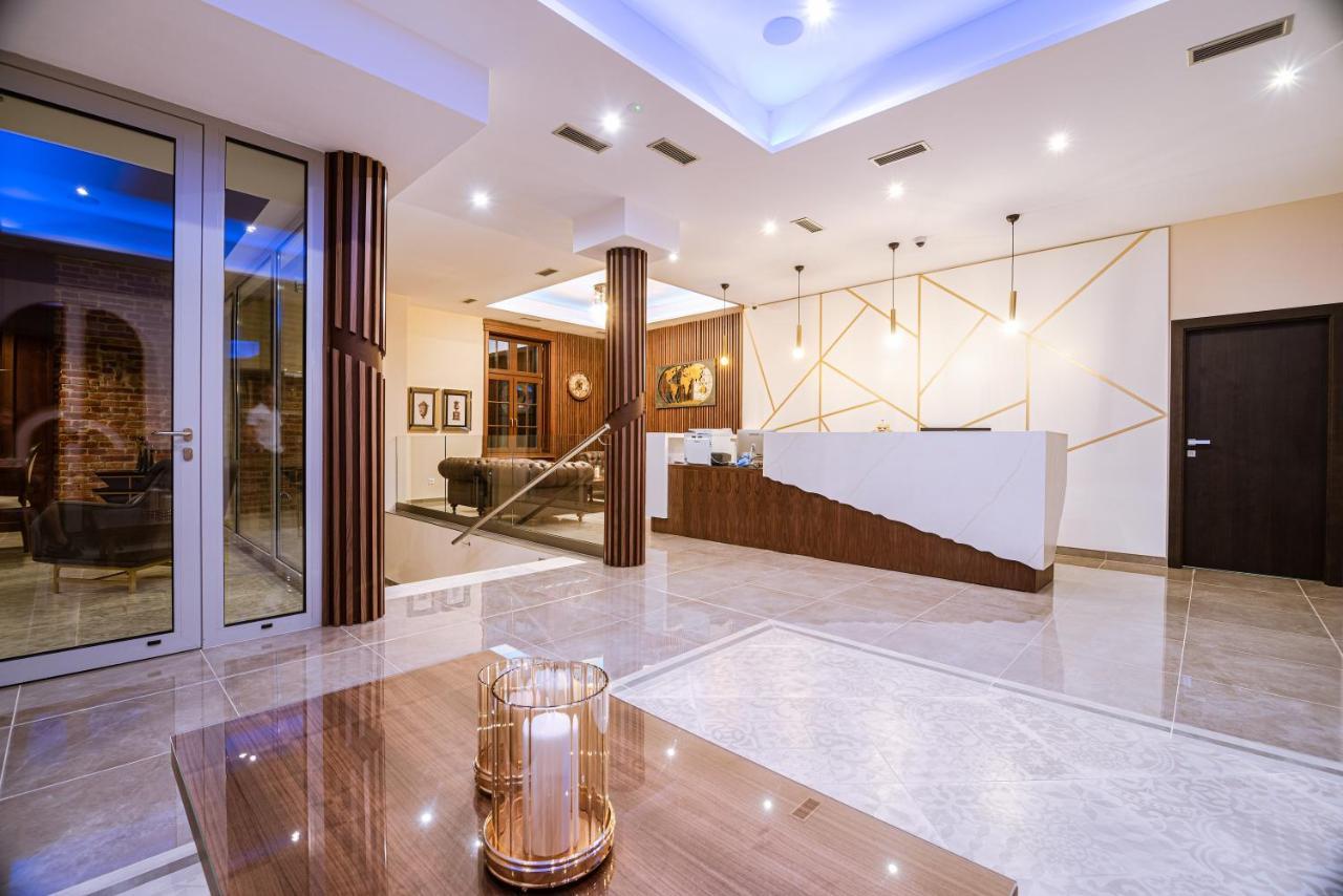 Hotel Michael'S Palace コシツェ エクステリア 写真