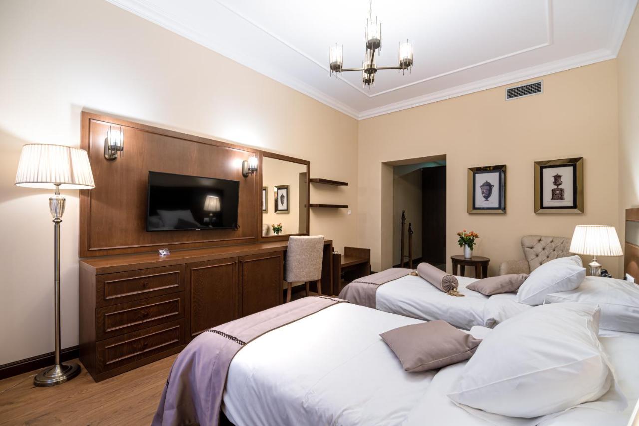 Hotel Michael'S Palace コシツェ エクステリア 写真